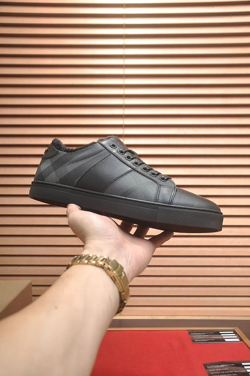 Men's shoes 💰480💶【Burberry】(wool lining) classic low-top sneakers｜Imported cowhide with classic plaid fabric｜wool lining｜original outsole｜fine workmanship and comfortable to wear Size: 38-44 (customized at 45)